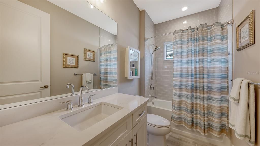 For Sale: $649,900 (3 beds, 2 baths, 2064 Square Feet)