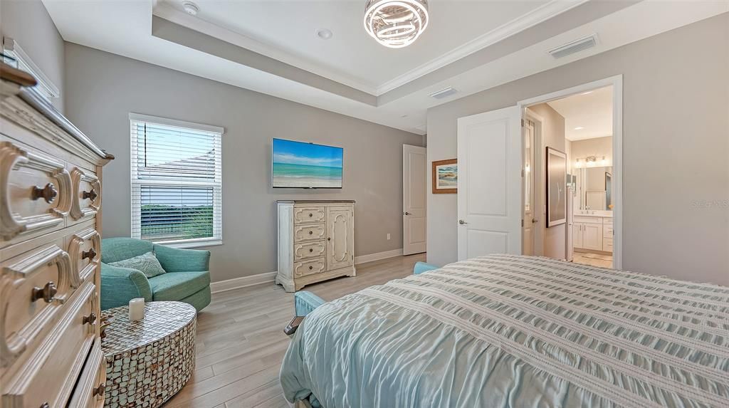 For Sale: $649,900 (3 beds, 2 baths, 2064 Square Feet)