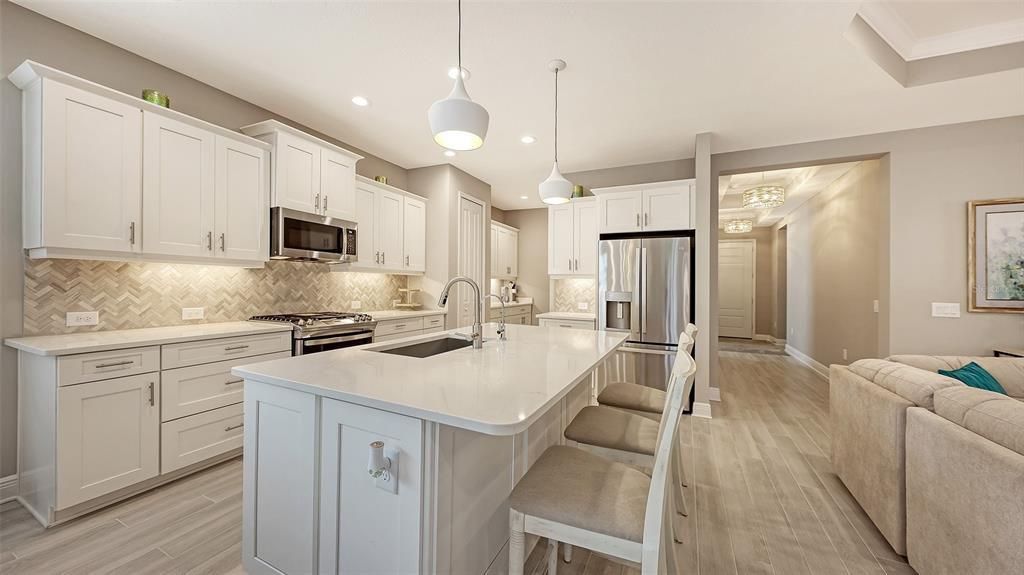 For Sale: $649,900 (3 beds, 2 baths, 2064 Square Feet)