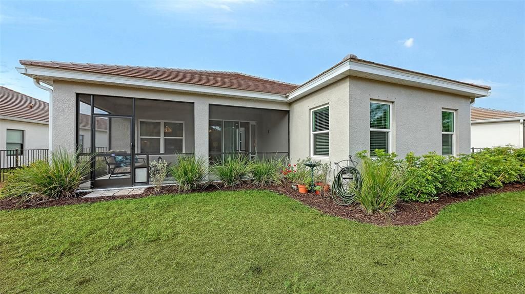 For Sale: $649,900 (3 beds, 2 baths, 2064 Square Feet)