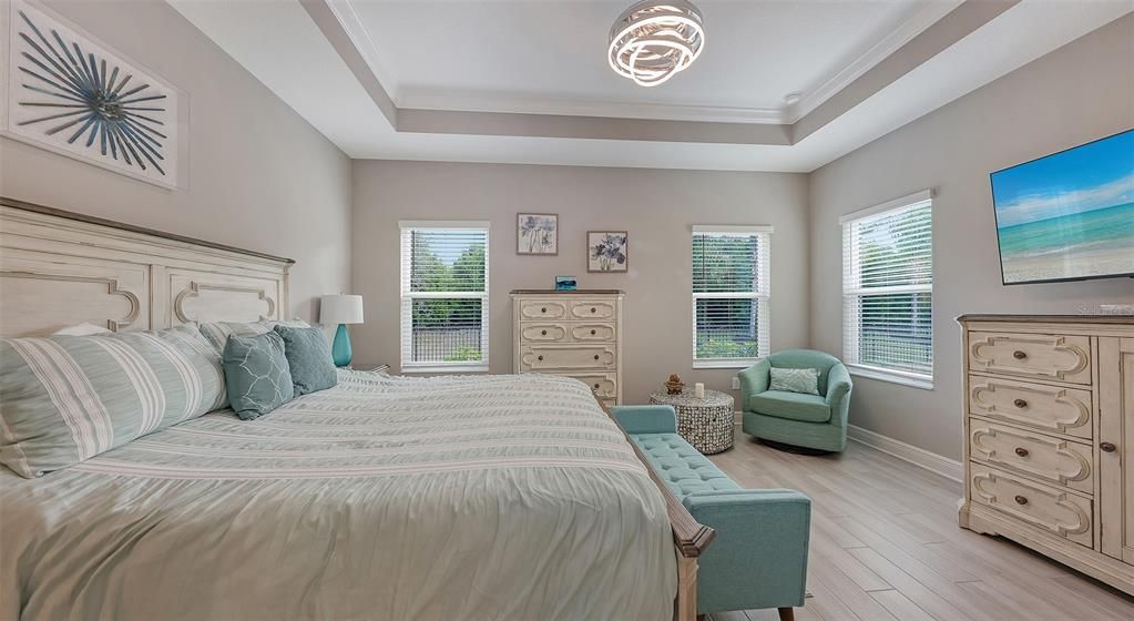 For Sale: $649,900 (3 beds, 2 baths, 2064 Square Feet)