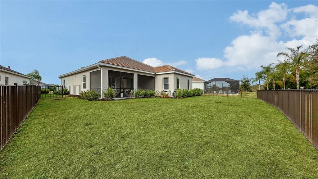 For Sale: $649,900 (3 beds, 2 baths, 2064 Square Feet)