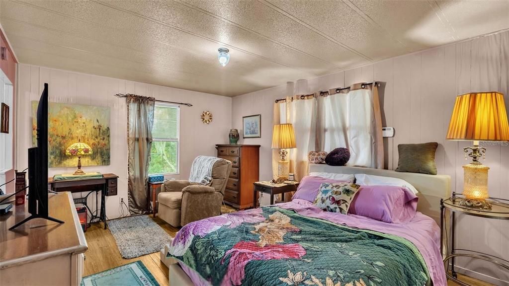 For Sale: $65,000 (2 beds, 2 baths, 1152 Square Feet)