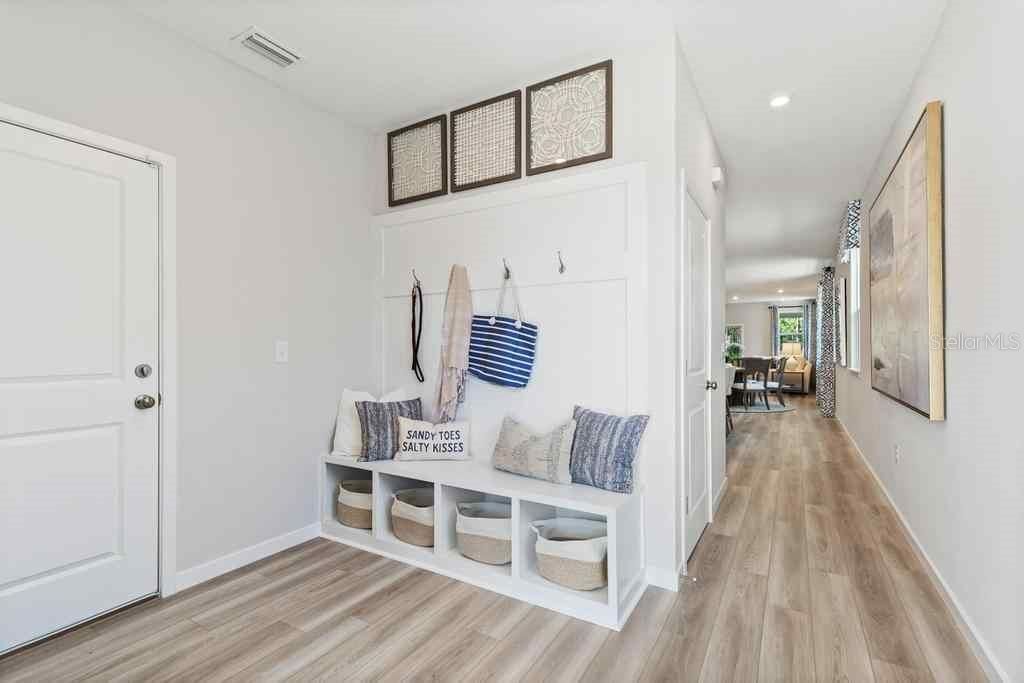 For Sale: $369,990 (3 beds, 2 baths, 1895 Square Feet)