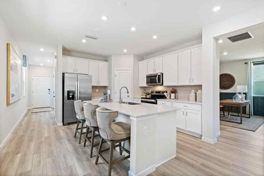 For Sale: $369,990 (3 beds, 2 baths, 1895 Square Feet)