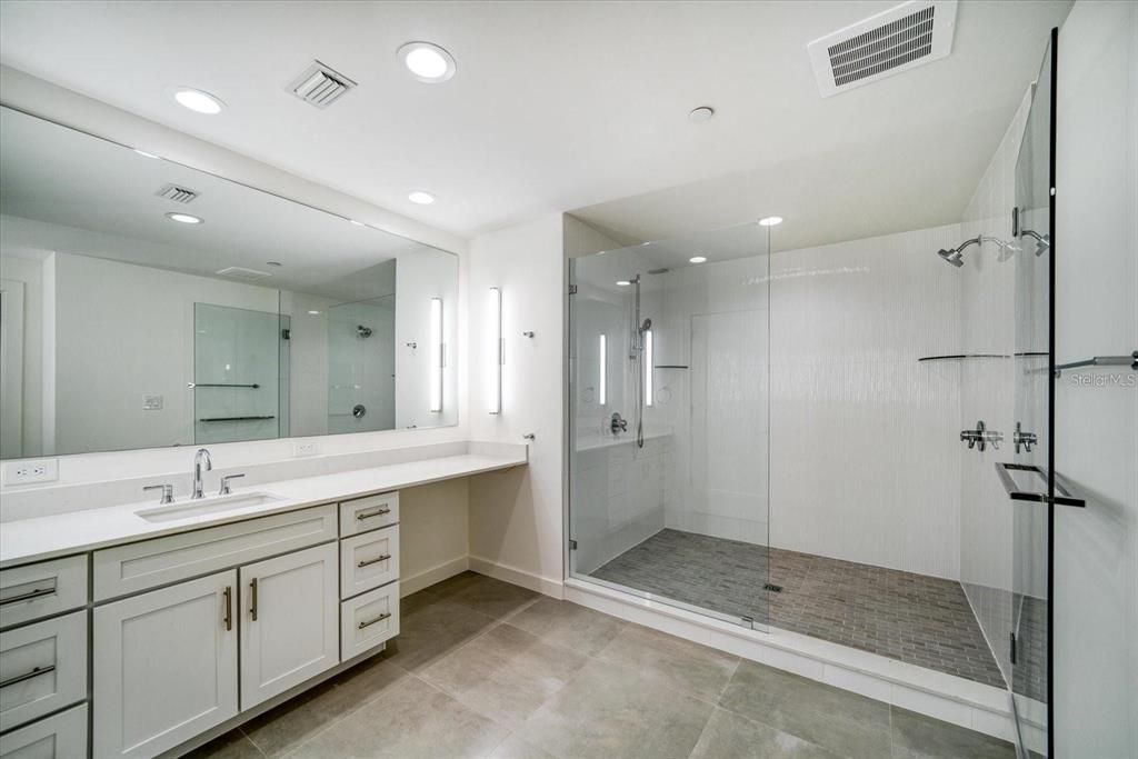 For Rent: $7,800 (3 beds, 2 baths, 2440 Square Feet)