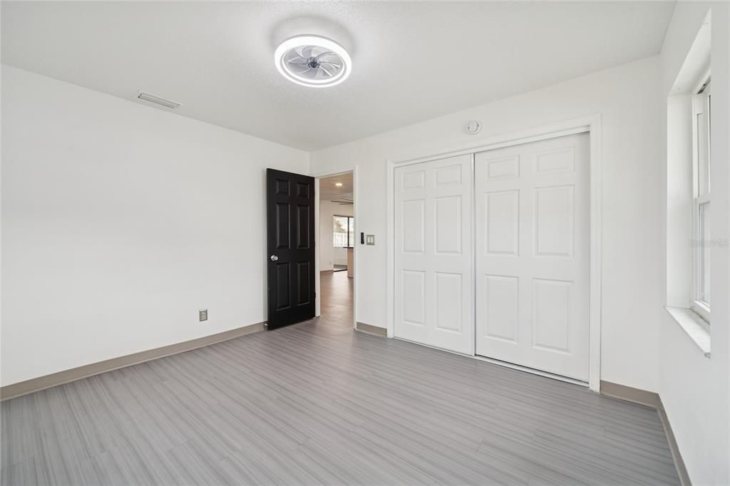 En Venta: $310,000 (3 camas, 2 baños, 1368 Pies cuadrados)