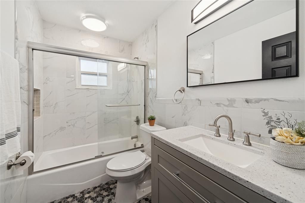 En Venta: $310,000 (3 camas, 2 baños, 1368 Pies cuadrados)