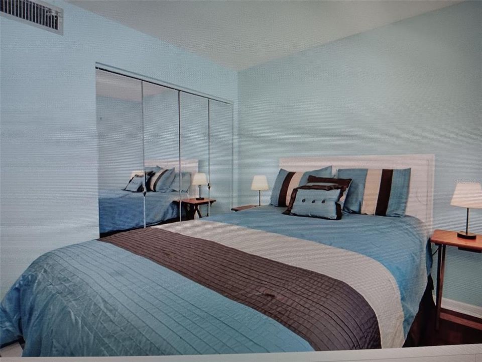 For Rent: $3,800 (2 beds, 2 baths, 890 Square Feet)