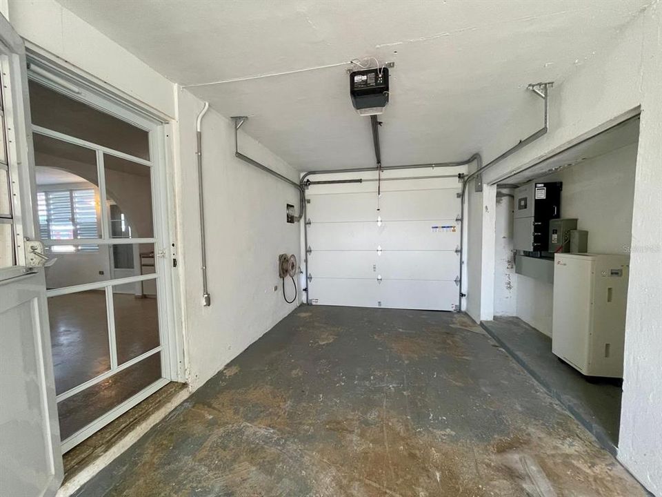 For Sale: $174,500 (3 beds, 1 baths, 1322 Square Feet)