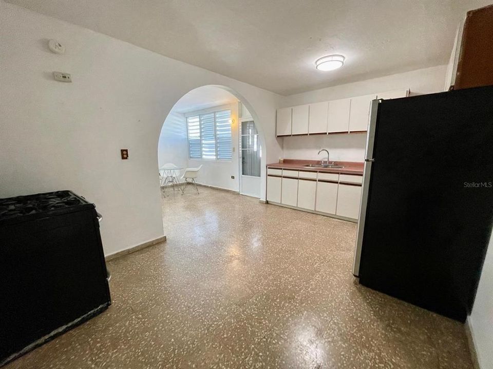 For Sale: $174,500 (3 beds, 1 baths, 1322 Square Feet)