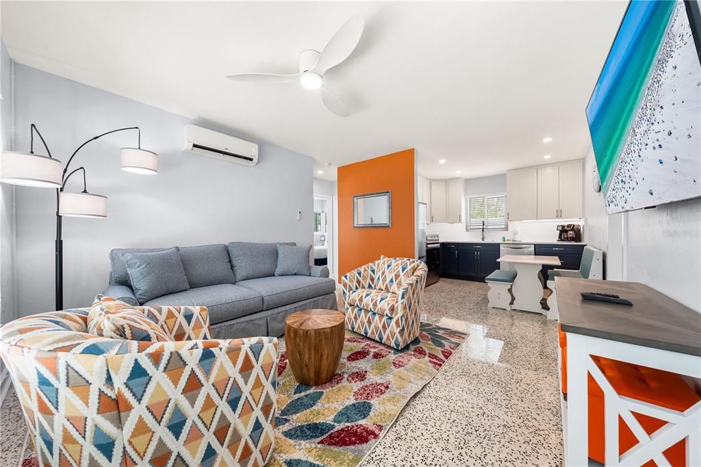 На продажу: $1,495,000 (4 спален, 2 ванн, 1249 Квадратных фут)