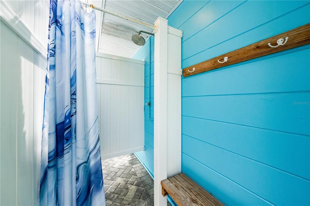 На продажу: $1,495,000 (4 спален, 2 ванн, 1249 Квадратных фут)