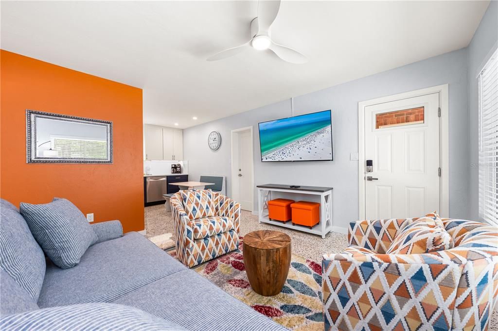 На продажу: $1,495,000 (4 спален, 2 ванн, 1249 Квадратных фут)