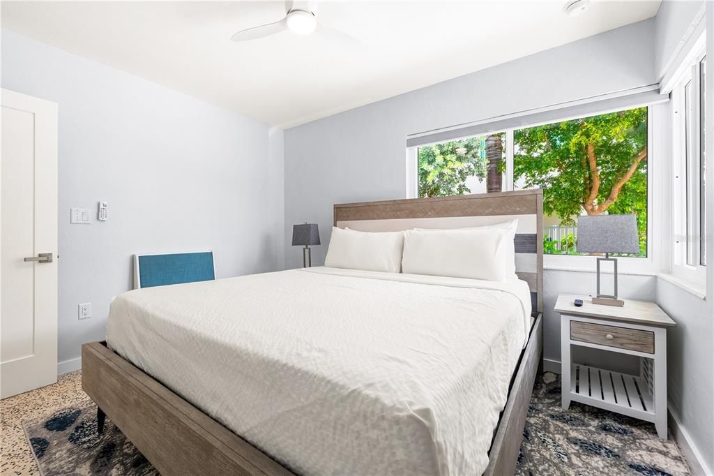 На продажу: $1,495,000 (4 спален, 2 ванн, 1249 Квадратных фут)