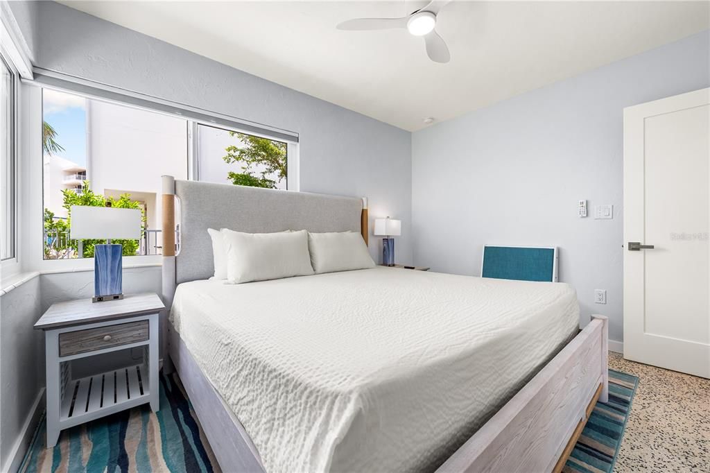 На продажу: $1,495,000 (4 спален, 2 ванн, 1249 Квадратных фут)