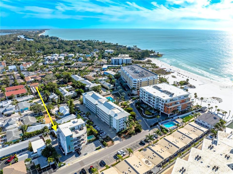 На продажу: $1,495,000 (4 спален, 2 ванн, 1249 Квадратных фут)