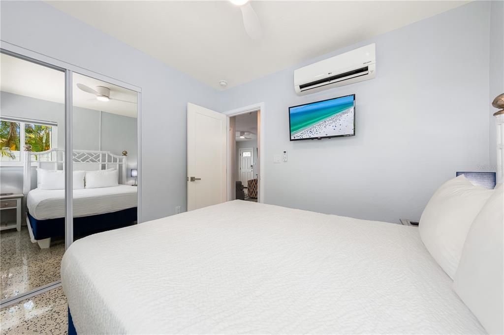 На продажу: $1,495,000 (4 спален, 2 ванн, 1249 Квадратных фут)