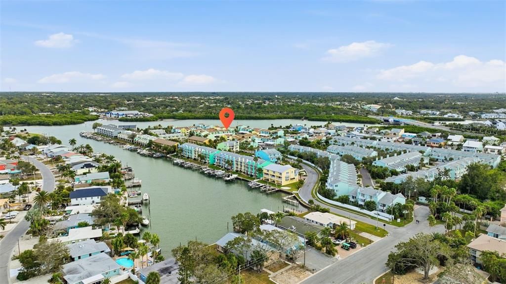 待售: $375,000 (2 贝兹, 2 浴室, 1040 平方英尺)