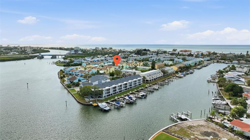 待售: $375,000 (2 贝兹, 2 浴室, 1040 平方英尺)