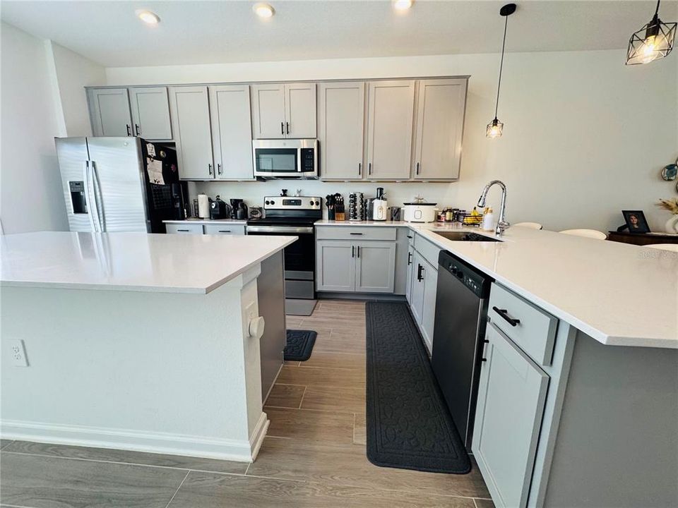 出租: $2,750 (3 贝兹, 2 浴室, 1618 平方英尺)