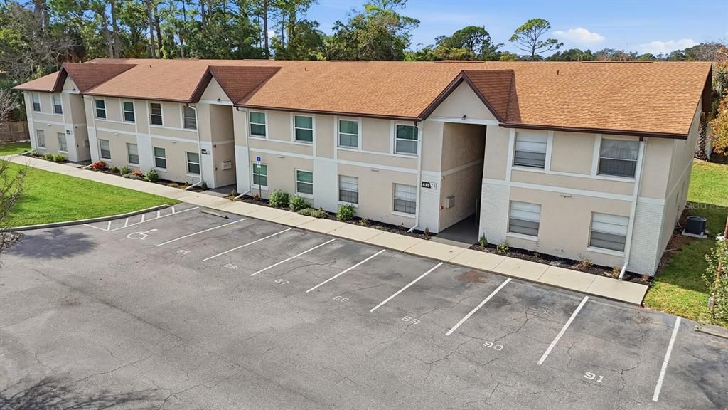 На продажу: $148,000 (2 спален, 2 ванн, 922 Квадратных фут)