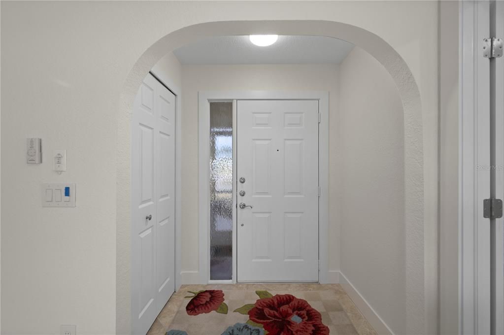 For Sale: $685,000 (3 beds, 2 baths, 1934 Square Feet)