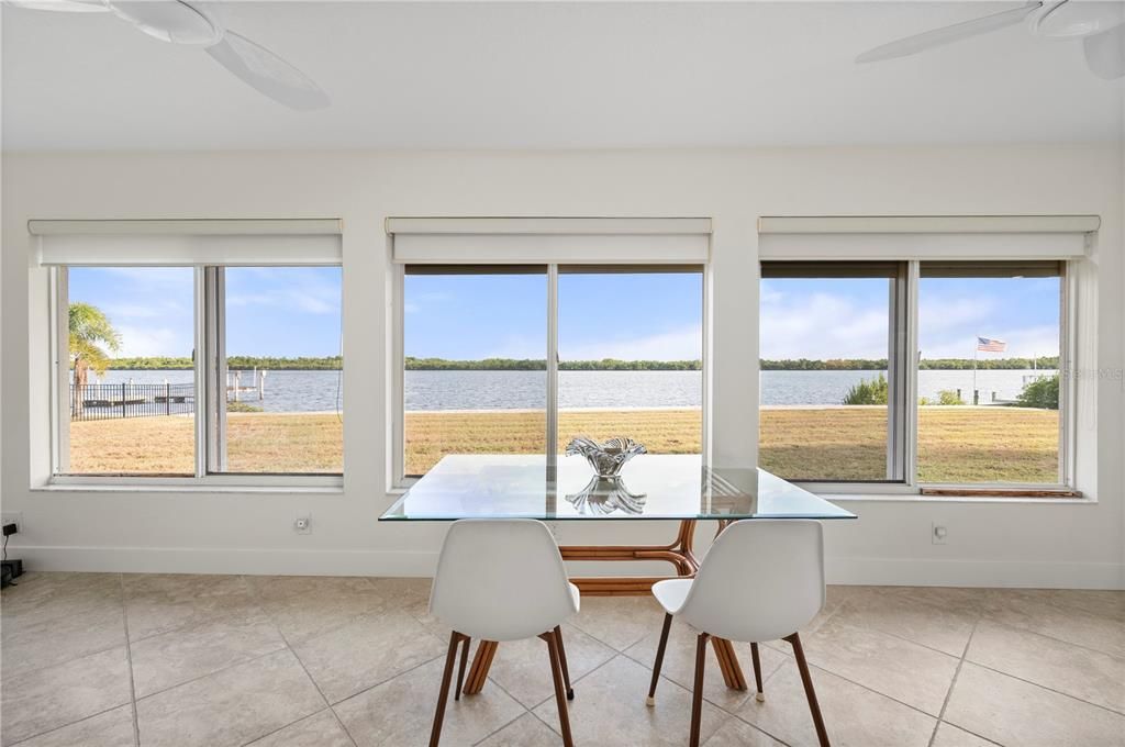 For Sale: $685,000 (3 beds, 2 baths, 1934 Square Feet)