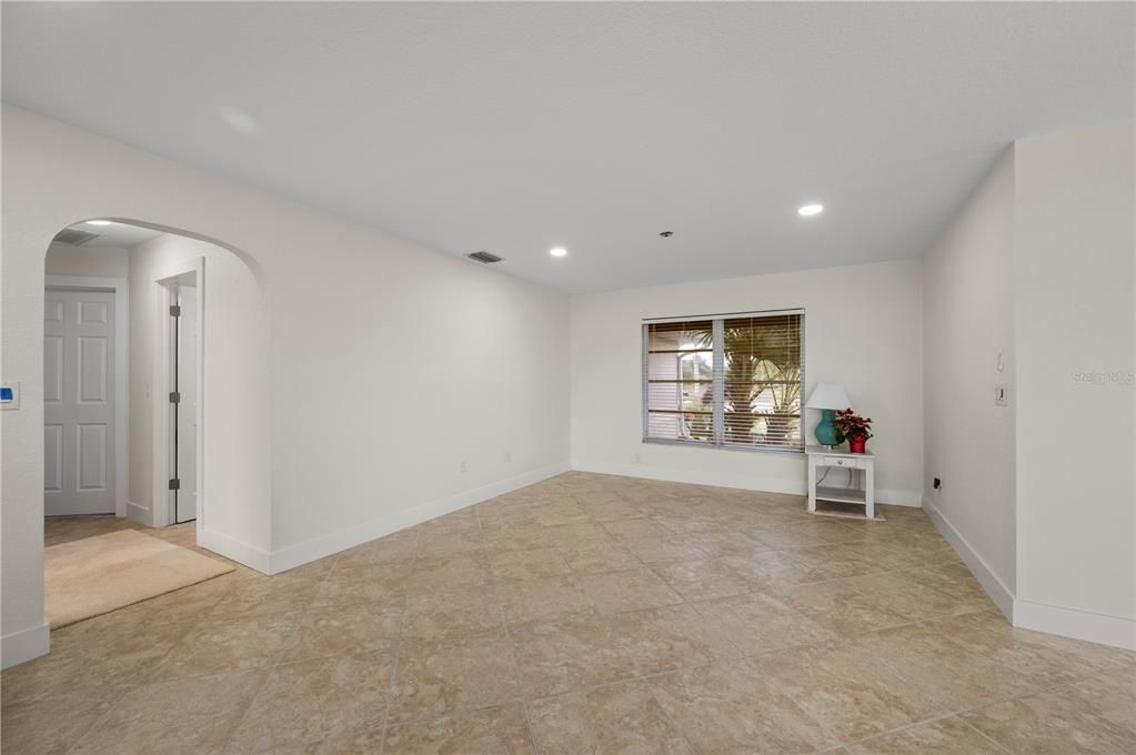 For Sale: $685,000 (3 beds, 2 baths, 1934 Square Feet)