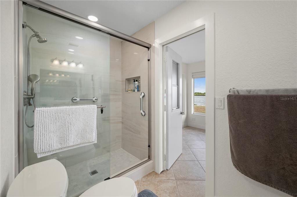 For Sale: $685,000 (3 beds, 2 baths, 1934 Square Feet)