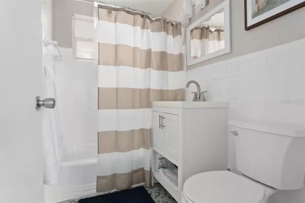 待售: $105,000 (0 贝兹, 1 浴室, 320 平方英尺)