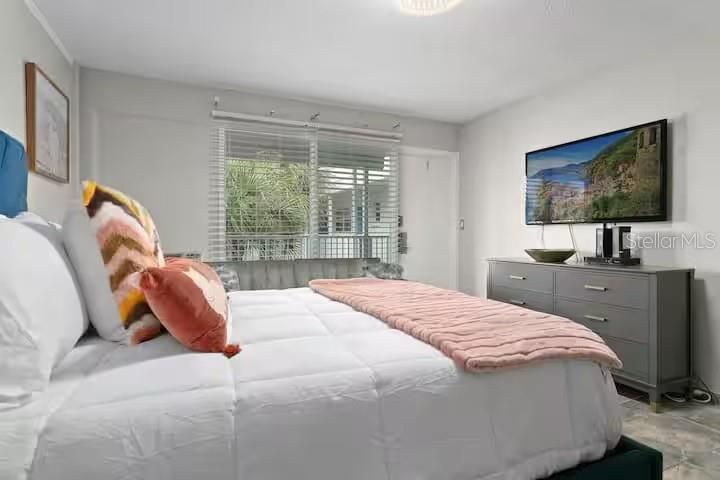 待售: $105,000 (0 贝兹, 1 浴室, 320 平方英尺)