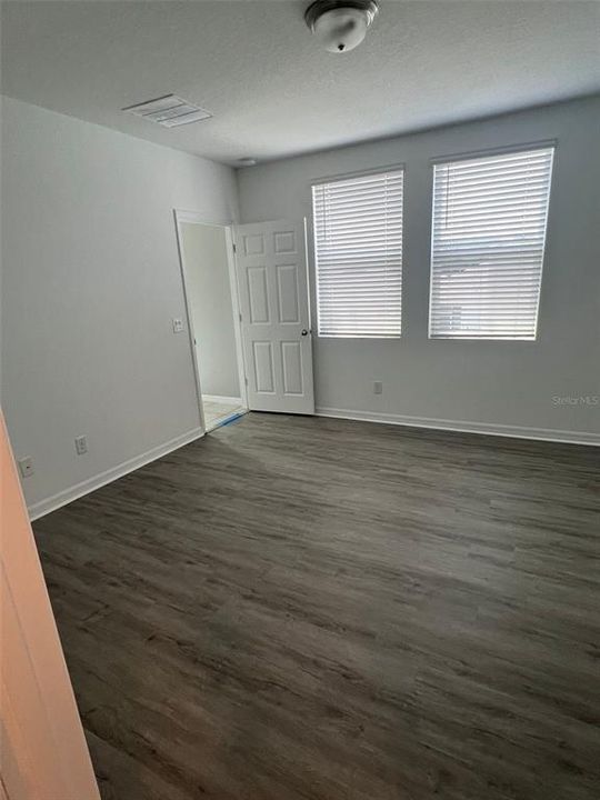 En Venta: $289,000 (3 camas, 2 baños, 1484 Pies cuadrados)