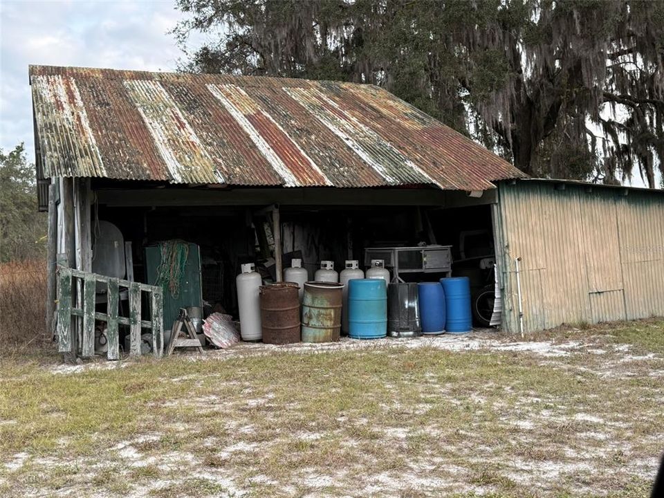 For Sale: $1,250,000 (3 beds, 2 baths, 1404 Square Feet)