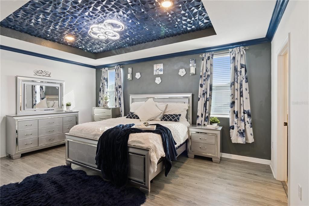 待售: $450,000 (4 贝兹, 2 浴室, 2314 平方英尺)