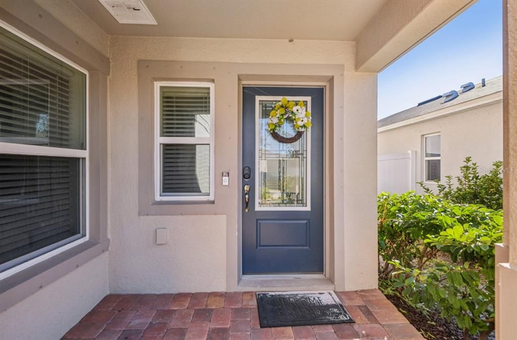 For Sale: $380,000 (4 beds, 2 baths, 2589 Square Feet)