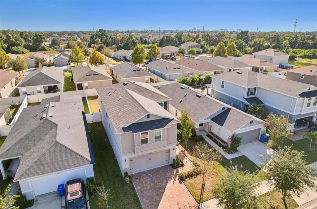 For Sale: $380,000 (4 beds, 2 baths, 2589 Square Feet)