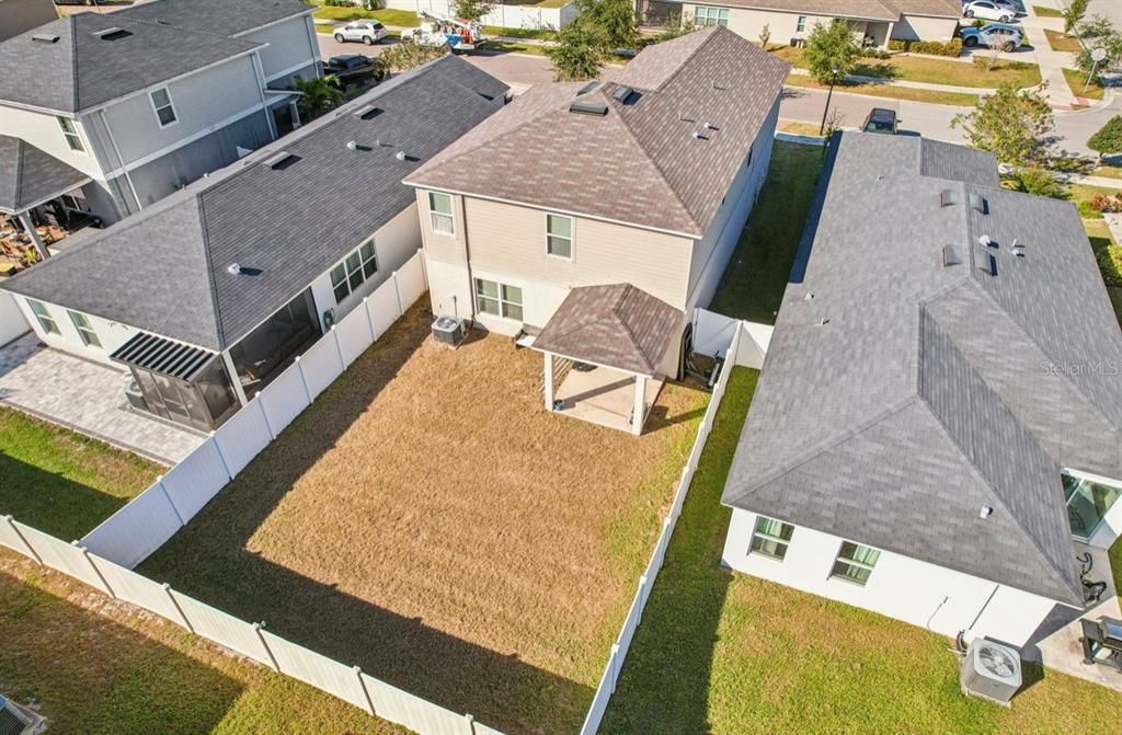 For Sale: $380,000 (4 beds, 2 baths, 2589 Square Feet)