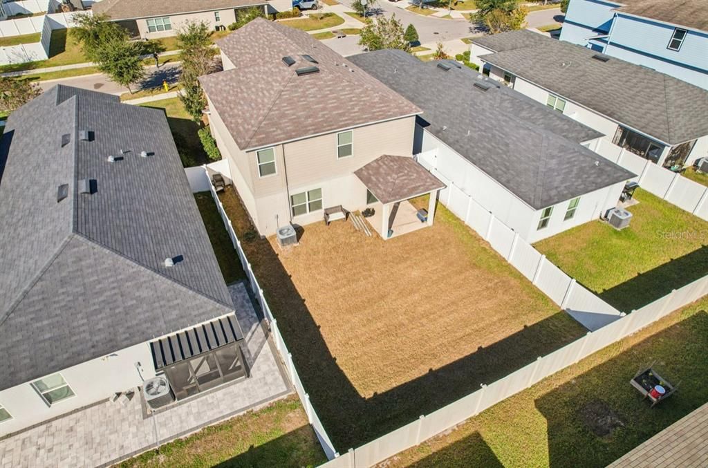 For Sale: $380,000 (4 beds, 2 baths, 2589 Square Feet)