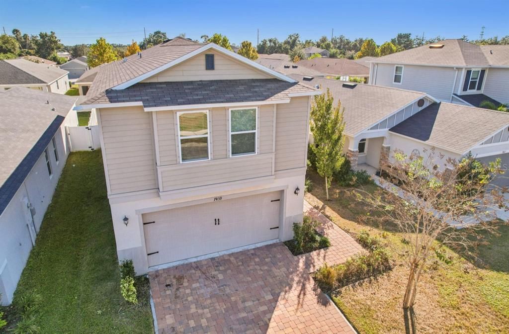 For Sale: $380,000 (4 beds, 2 baths, 2589 Square Feet)