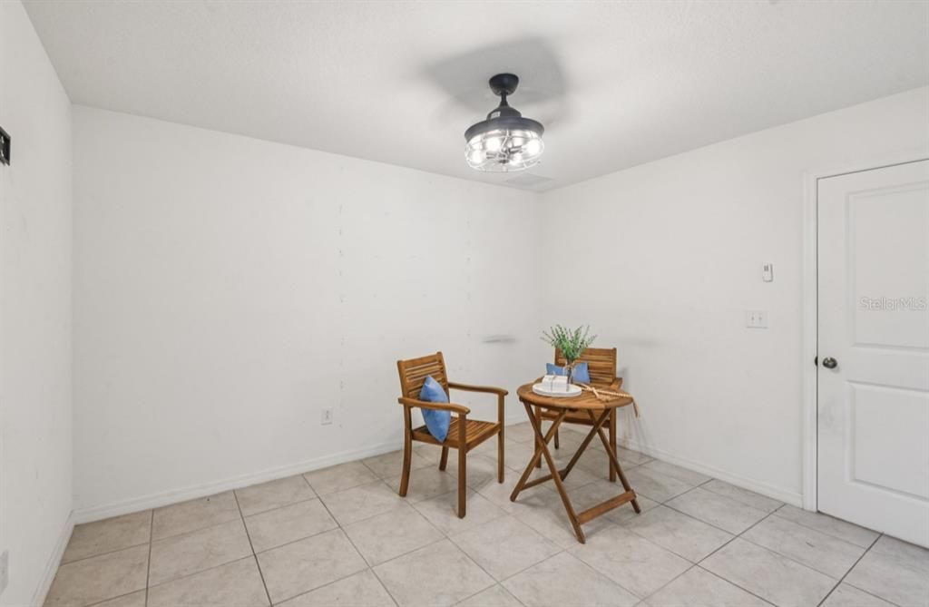 For Sale: $380,000 (4 beds, 2 baths, 2589 Square Feet)