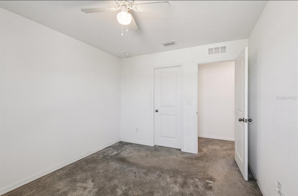 For Sale: $380,000 (4 beds, 2 baths, 2589 Square Feet)