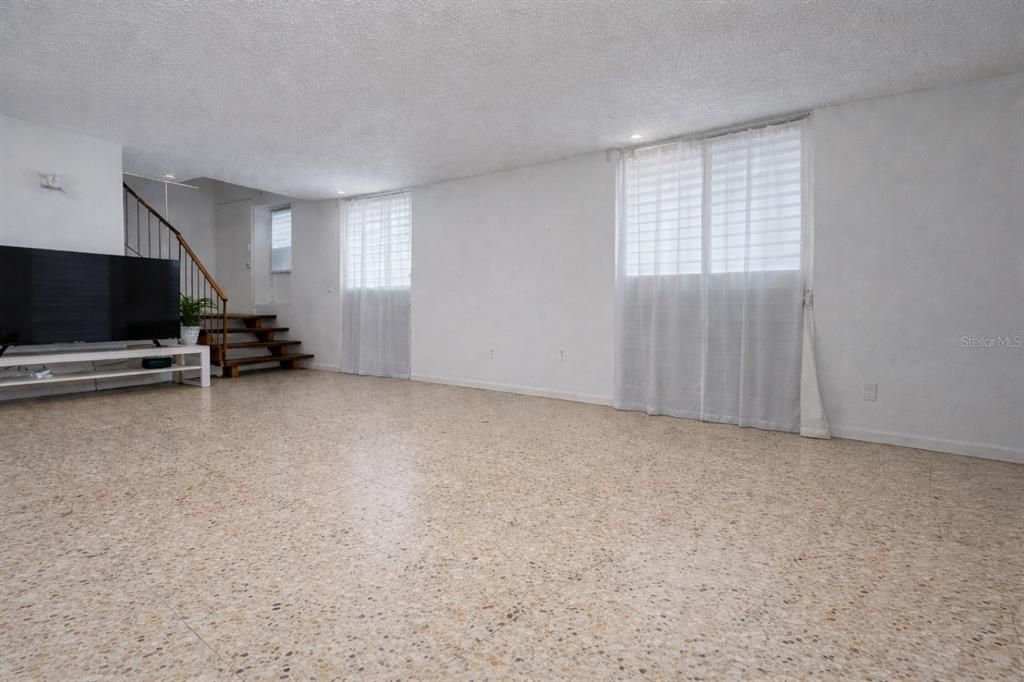 For Sale: $185,000 (3 beds, 1 baths, 0 Square Feet)