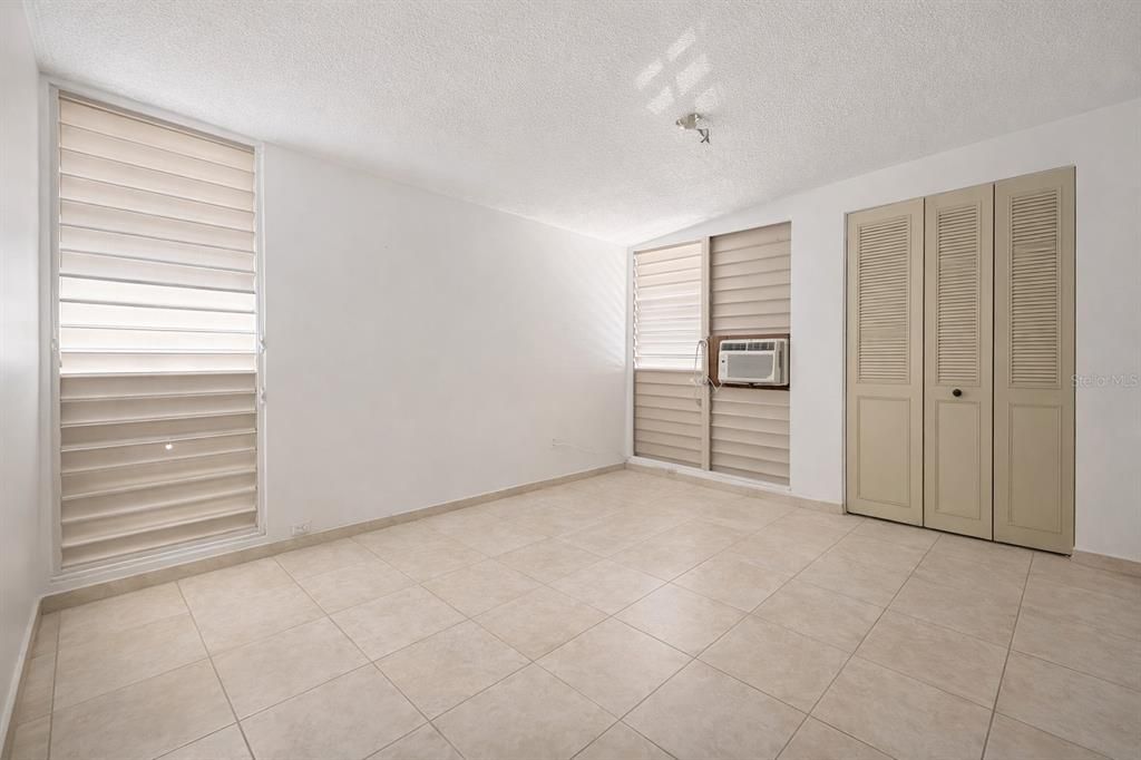 For Sale: $185,000 (3 beds, 1 baths, 0 Square Feet)