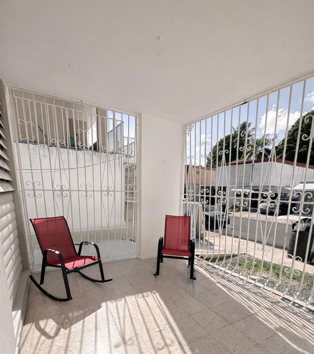 For Sale: $185,000 (3 beds, 1 baths, 0 Square Feet)