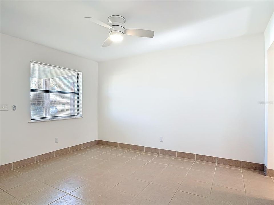For Sale: $239,900 (2 beds, 1 baths, 675 Square Feet)
