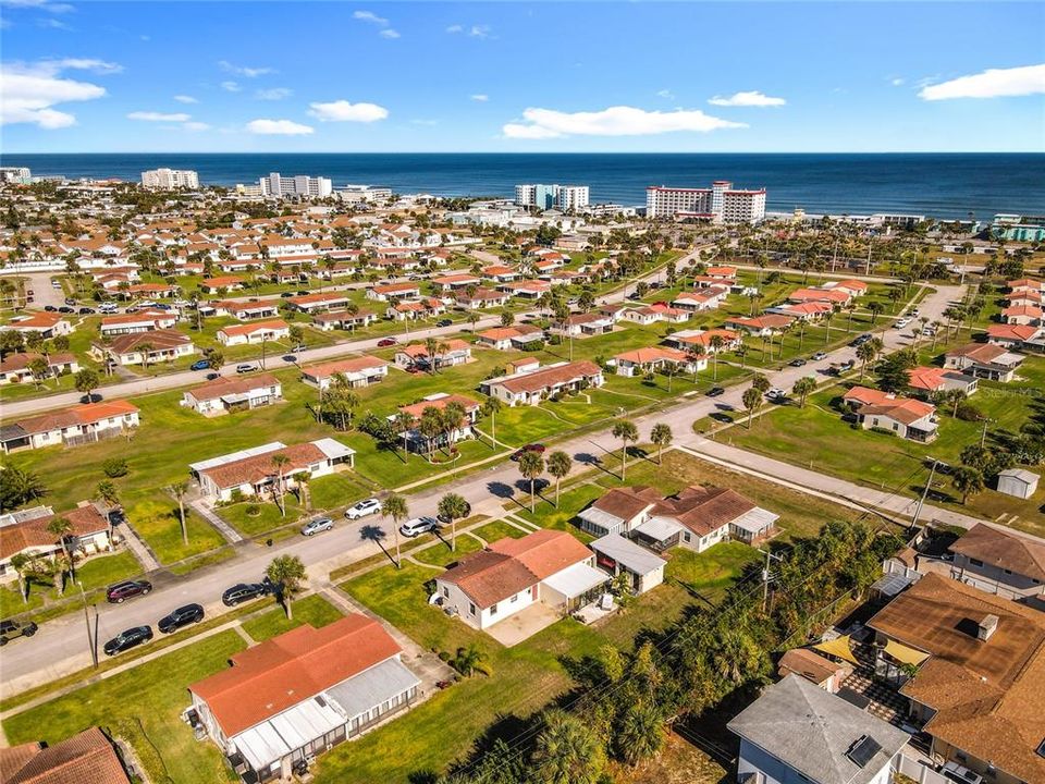 For Sale: $239,900 (2 beds, 1 baths, 675 Square Feet)