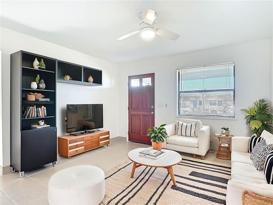 For Sale: $239,900 (2 beds, 1 baths, 675 Square Feet)