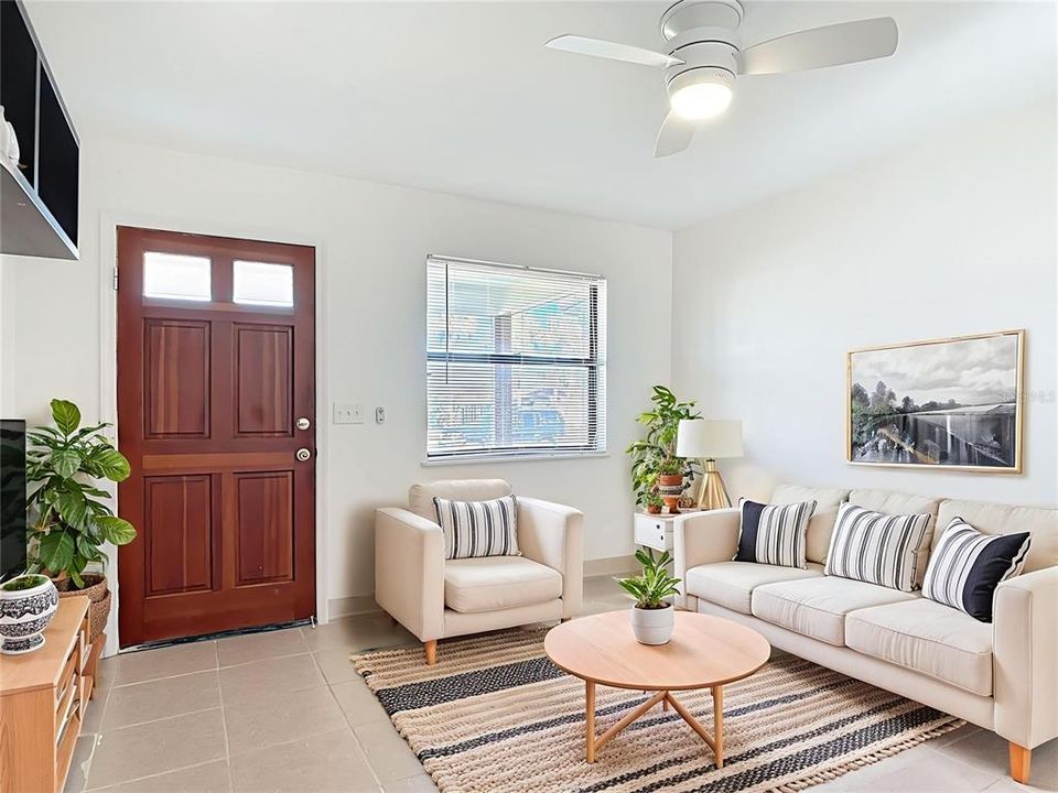 For Sale: $239,900 (2 beds, 1 baths, 675 Square Feet)