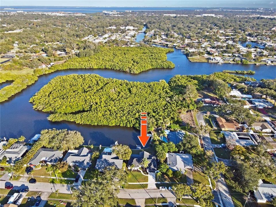 待售: $825,000 (4 贝兹, 2 浴室, 2183 平方英尺)